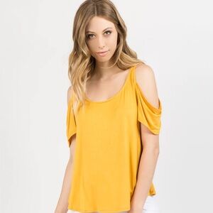 MICHAEL Michael Kors Yellow Short Sleeve Top